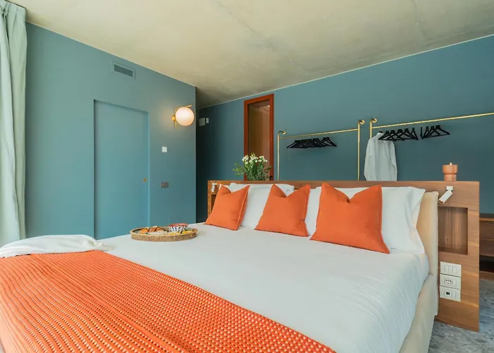 Aurea - By Myhomeincomo * Sala Comacina