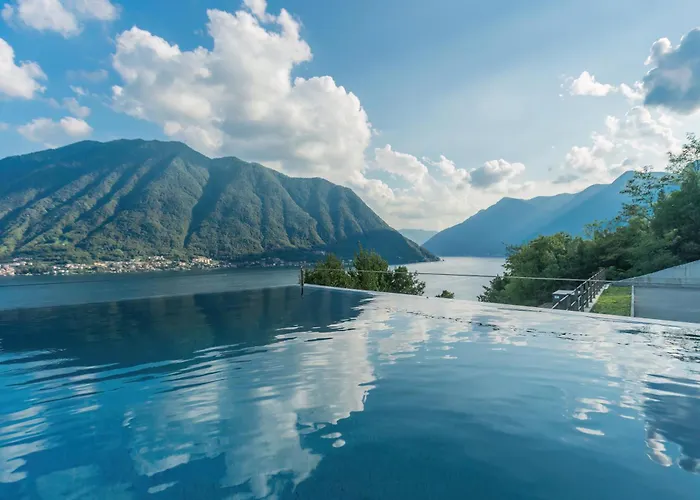 Villa Aurea - By Myhomeincomo