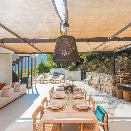 Vila Aurea - By Myhomeincomo