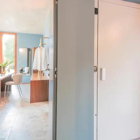 Aurea - By Myhomeincomo Vila