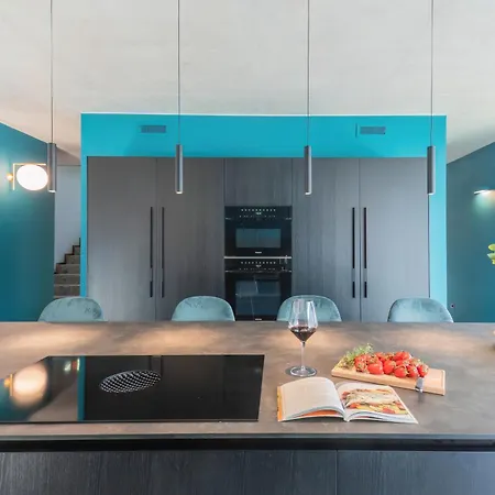 Vila Aurea - By Myhomeincomo