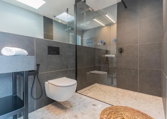 Villa Aurea - By Myhomeincomo *